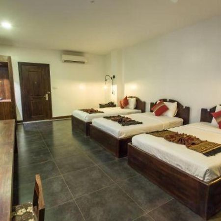 Yeak Loam Hotel Banlung Exterior photo