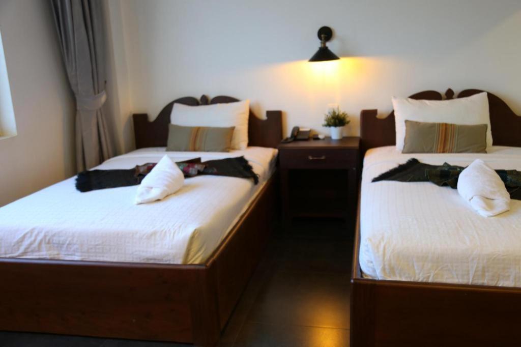 Yeak Loam Hotel Banlung Exterior photo